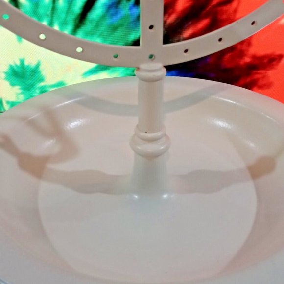 Vintage Earrings Peace Sign Display - Trinket Bowl for Rings, Bracelets, & Watch - Picture 3 of 5